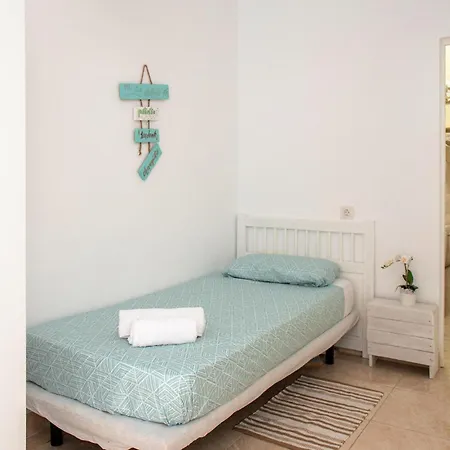 Lovely In Arona With Kitchen Ferienhaus